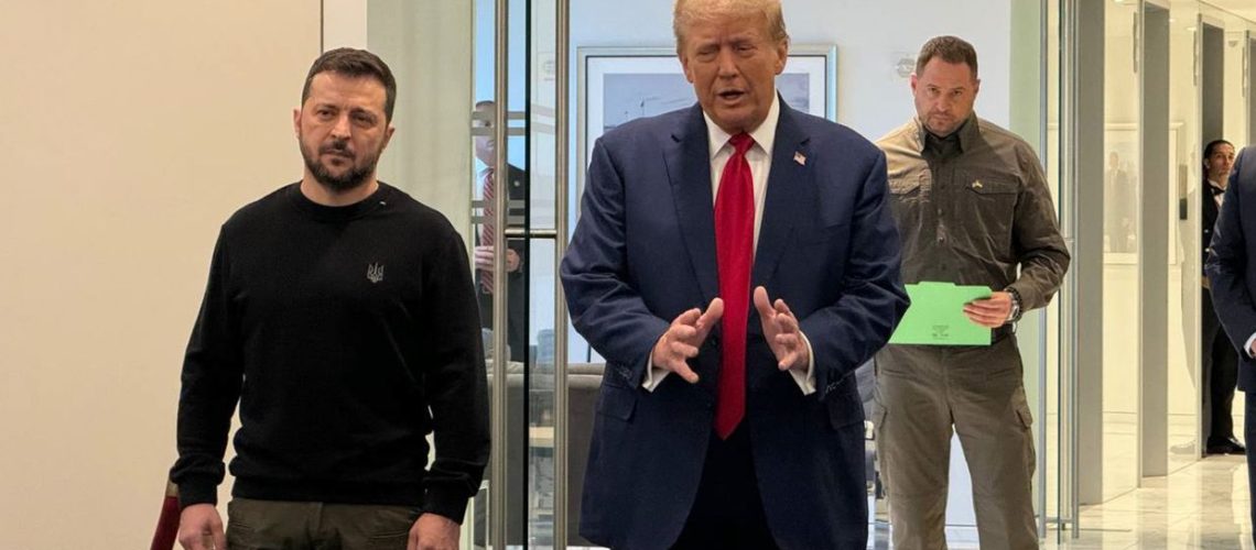 26 FEB 2025 - FOTO TRUMP VERWACHT ZELENSKY